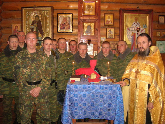 Помочь духовному возрастанию. Уже в этом году в Российской армии появится должность военного священника.